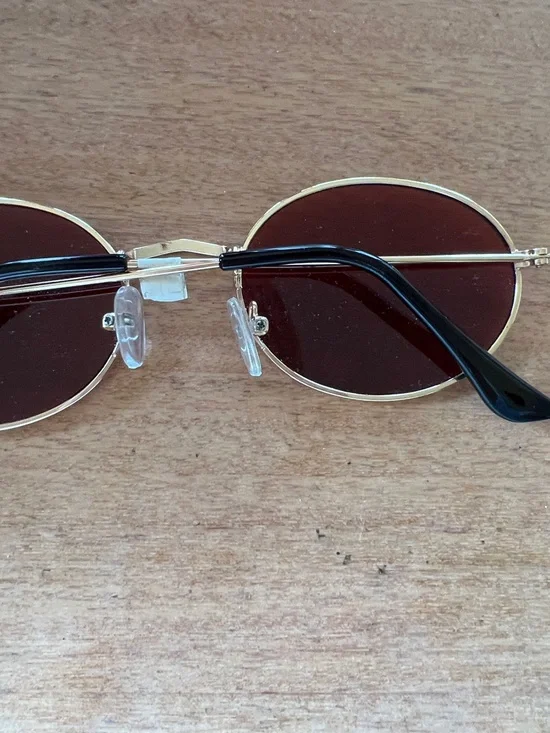 Round Gold Frame Sunglasses with Burgundy Lenses - Picture 2 of 3